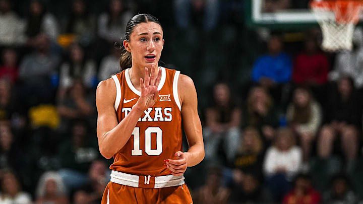 Texas Longhorns guard Shay Holle (10).