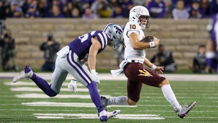Arizona State Sun Devils quarterback Sam Leavitt (10) threw three touchdown passes in the first half vs. Kansas State. Arizona State Sun Devils quarterback Sam Leavitt (10) threw three touchdown passes in the first half vs. Kansas State.