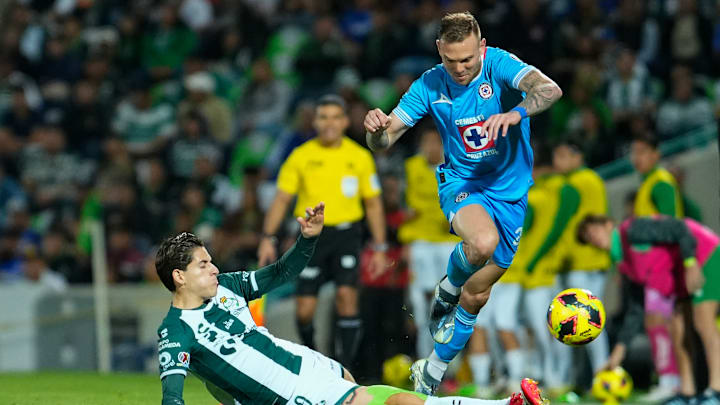 Santos Laguna v Cruz Azul - Torneo Clausura 2025 Liga MX