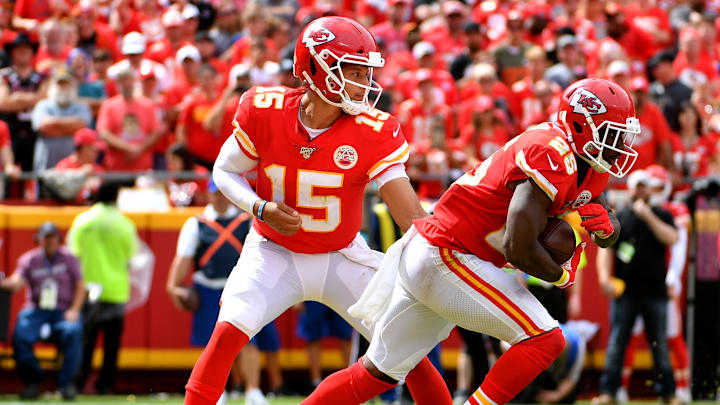 Sep 22, 2019; Kansas City, MO, USA; Kansas City Chiefs quarterback Patrick Mahomes (15) hands off to running back LeSean McCoy (25) during the first half against the Baltimore Ravens at Arrowhead Stadium. Mandatory Credit: Denny Medley-Imagn Images Sep 22, 2019; Kansas City, MO, USA; Kansas City Chiefs quarterback Patrick Mahomes (15) hands off to running back LeSean McCoy (25) during the first half against the Baltimore Ravens at Arrowhead Stadium. Mandatory Credit: Denny Medley-Imagn Images