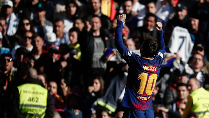 Real Madrid vs Barcelona: Messi celebrando un gol