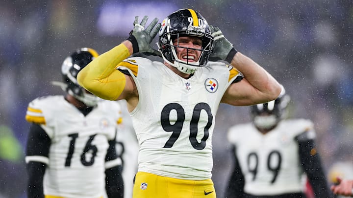 T.J. Watt firmó en 2021 un contrato de extensión con los Pittsburgh Steelers 