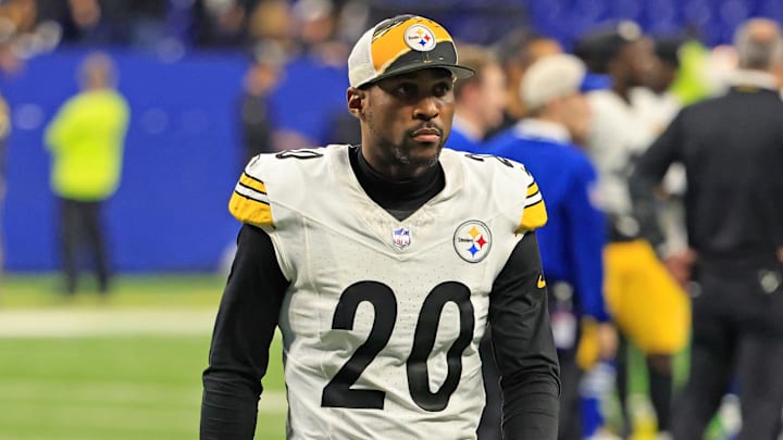 Pittsburgh Steelers v Indianapolis Colts