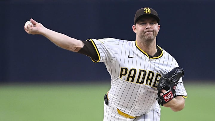 Sep 9, 2025; San Diego, California, USA; San Diego Padres starting pitcher Michael King (34) delivers during the first inning against the Cincinnati Reds at Petco Park. Mandatory Credit: Denis Poroy-Imagn Images Sep 9, 2025; San Diego, California, USA; San Diego Padres starting pitcher Michael King (34) delivers during the first inning against the Cincinnati Reds at Petco Park. Mandatory Credit: Denis Poroy-Imagn Images