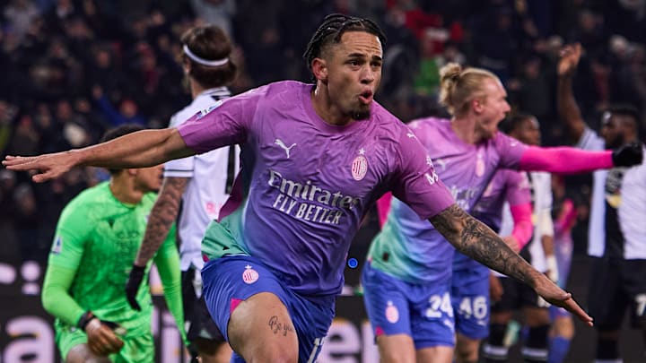 Noah Okafor celebrates after scoring the game-winner for AC Milan in minute 90+3, allowing the "Rossoneri" to escape Udinese with a 3-2 victory.