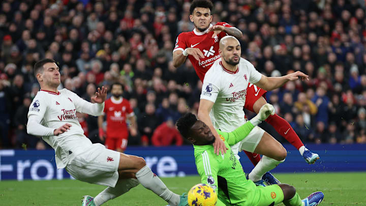 Liverpool FC v Manchester United - Premier League
