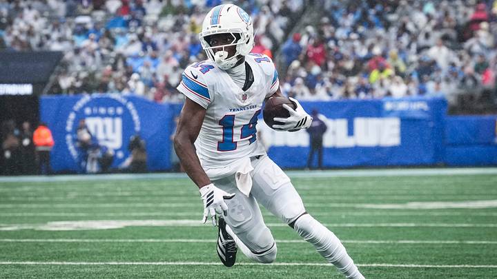 Tennessee Titans wide receiver Carnell Tate (14) runs with the ball during a game against the New York Giants at MetLife Stadium, Sep 27, 2026, East Rutherford, NJ, USA. Tennessee Titans wide receiver Carnell Tate (14) runs with the ball during a game against the New York Giants at MetLife Stadium, Sep 27, 2026, East Rutherford, NJ, USA.