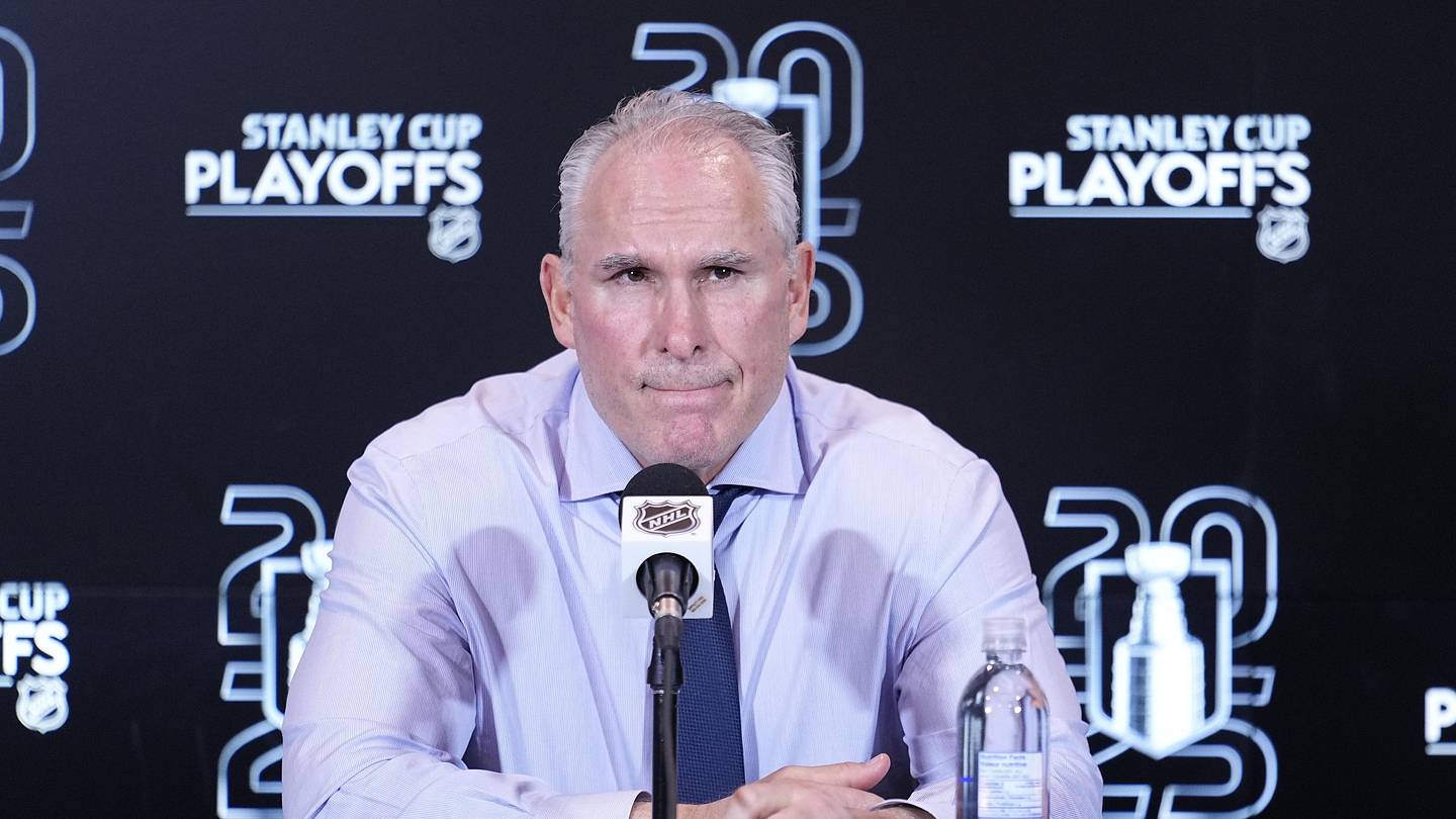 NHL insider reveals John Chayka's current plan for Craig Berube
