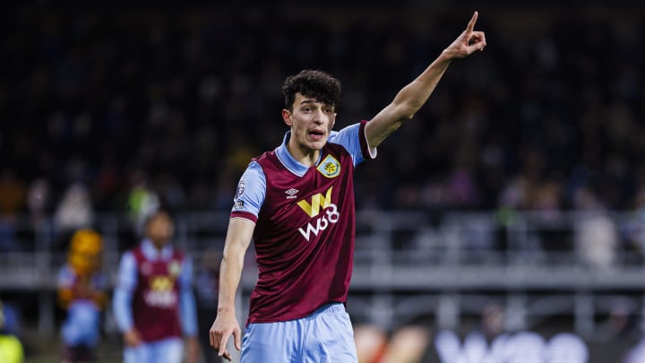 Der VfB Stuttgart möchte Al-Dakhil verpflichten