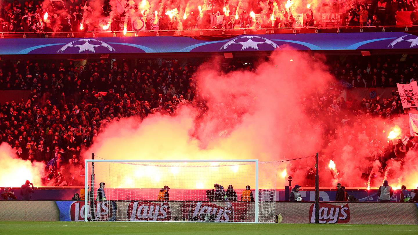 PSG - Bayern Munich (VIDEO) : Le tifo exceptionnel au Parc des Princes pour le choc de Ligue des Champions