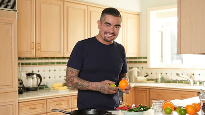 Aaron Sanchez shares his big game recipes on Cocina