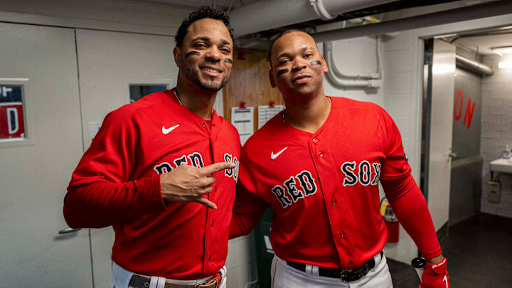 Rafael Devers y Xander Bogaerts siguen sin acordar con Boston a largo plazo