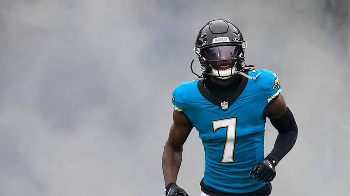 Jacksonville Jaguars wide receiver Brian Thomas Jr. (7) runs on the field before an NFL football matchup at EverBank Stadium, Sunday, Jan. 4, 2026, in Jacksonville, Fla. The Jaguars defeated the Titans 41-7, capturing the AFC South title. [Corey Perrine/Florida Times-Union]