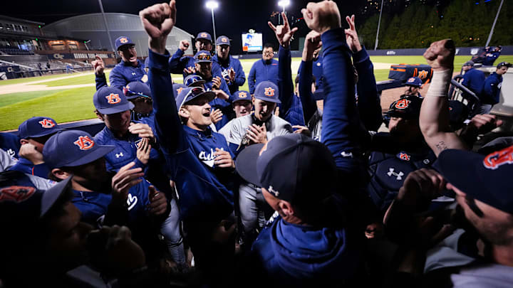 The No. 9 Auburn Tigers got a big mid-week win at No. 15 Georgia Tech.