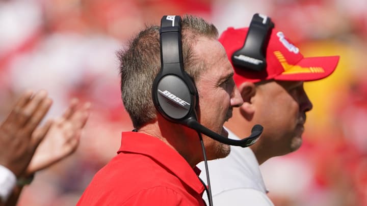 Sep 26, 2021; Kansas City, Missouri, USA; Kansas City Chiefs defensive coordinator Steve Spagnuolo on the sidelines against the Los Angeles Chargers at GEHA Field at Arrowhead Stadium. Mandatory Credit: Denny Medley-Imagn Images