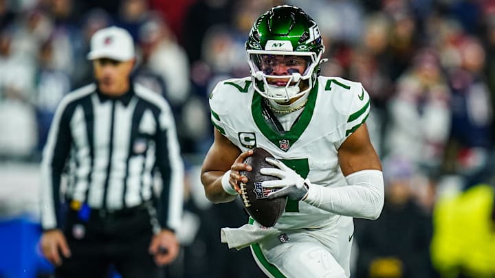 New York Jets quarterback Justin Fields New York Jets quarterback Justin Fields