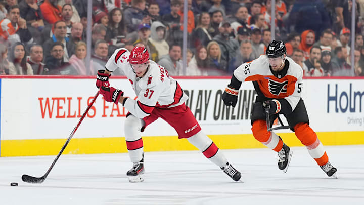 Carolina Hurricanes v Philadelphia Flyers