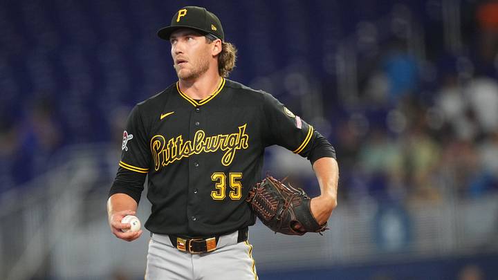 Aug 13, 2026; Miami, Florida, USA;  Pittsburgh Pirates starting pitcher Braxton Ashcraft (35) takes a moment in the first inning against the Miami Marlins at loanDepot Park. Mandatory Credit: Jim Rassol-Imagn Images