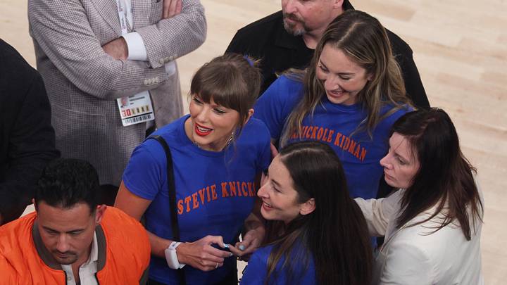Taylor Swift, Alana Haim and Este Haim arrive for Game 4 of the 2026 NBA Finals. Taylor Swift, Alana Haim and Este Haim arrive for Game 4 of the 2026 NBA Finals.