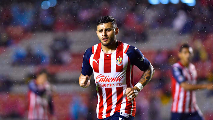 El delantero de Chivas no tendría contento a la directiva