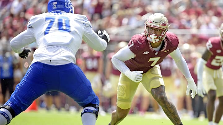 Oklahoma defensive end Marvin Jones Jr. Oklahoma defensive end Marvin Jones Jr.