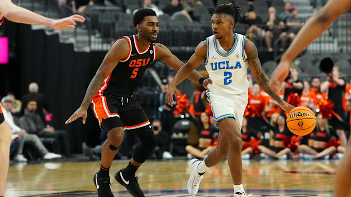UCLA Bruins guard Dylan Andrews (2)