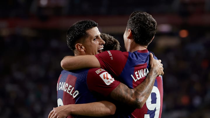 Joao Cancelo (links) wird den Katalanen wohl länger fehlen.