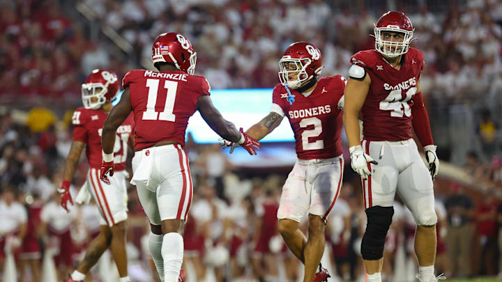 Oklahoma Sooners linebacker Kobie McKinzie Oklahoma Sooners linebacker Kobie McKinzie
