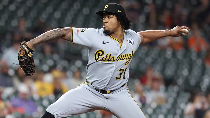 Jun 2, 2026; Houston, Texas, USA; Pittsburgh Pirates pitcher Gregory Soto (31) delivers a pitch during the ninth inning against the Houston Astros at Daikin Park. Mandatory Credit: Troy Taormina-Imagn Images