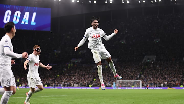 Tottenham Hotspur v Newcastle United - Premier League