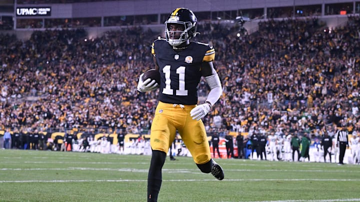Oct 20, 2024; Pittsburgh, Pennsylvania, USA; Pittsburgh Steelers wide receiver Van Jefferson (11) scores a touchdown  against the New York Jets during the third quarter at Acrisure Stadium. Mandatory Credit: Barry Reeger-Imagn Images