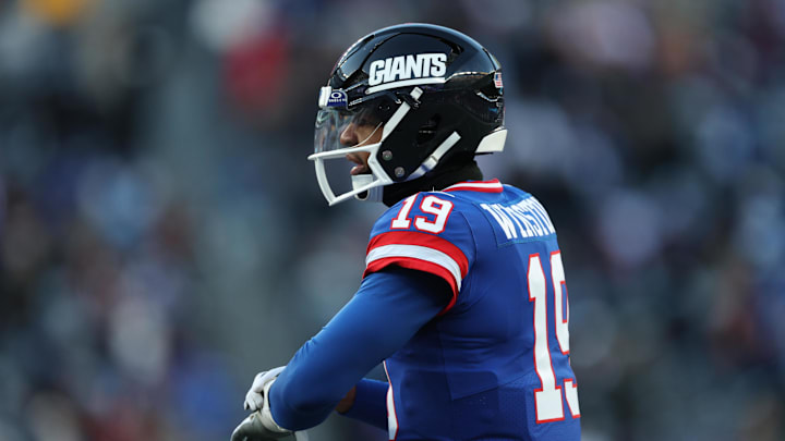 Dec 14, 2025; East Rutherford, New Jersey, USA; New York Giants quarterback Jameis Winston (19) looks on during the fourth quarter against the Washington Commanders at MetLife Stadium. Mandatory Credit: Vincent Carchietta-Imagn Images Dec 14, 2025; East Rutherford, New Jersey, USA; New York Giants quarterback Jameis Winston (19) looks on during the fourth quarter against the Washington Commanders at MetLife Stadium. Mandatory Credit: Vincent Carchietta-Imagn Images