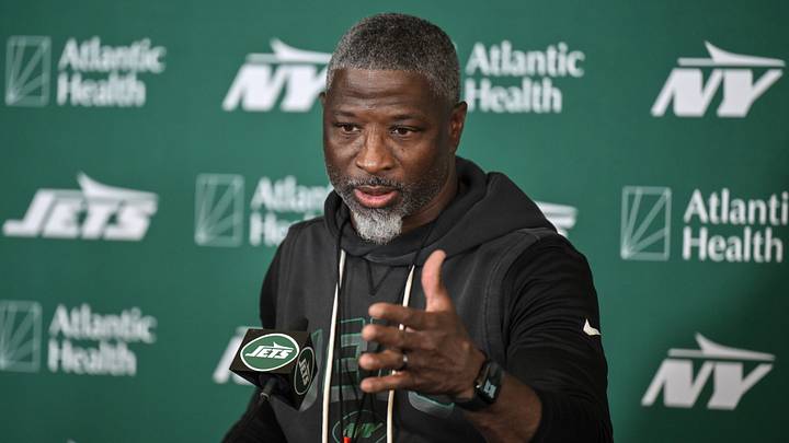 New York Jets head coach Aaron Glenn New York Jets head coach Aaron Glenn