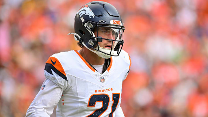 DENVER, CO - SEPTEMBER 15: Denver cornerback Riley Moss (21) during a game between the Denver Broncos and the Pittsburgh Steelers at Empower Field at Mile High in Denver, CO on September 15, 2024.