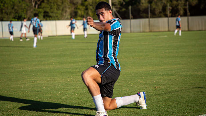 Grêmio de Pedro Gabriel ainda não venceu no Brasileirão sub-20