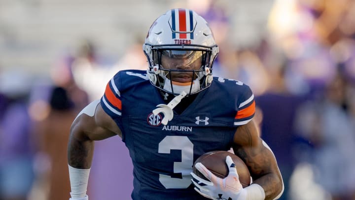 Auburn Tigers cornerback Kayin Lee is expected to be a key contributor to the defense Auburn Tigers cornerback Kayin Lee is expected to be a key contributor to the defense