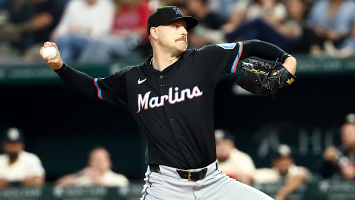 Miami Marlins starting pitcher Janson Junk Miami Marlins starting pitcher Janson Junk