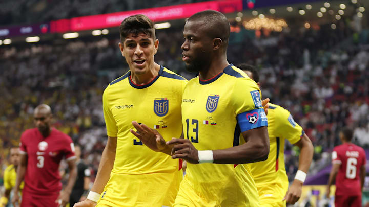 El jugador Enner Valencia celebra un gol con Ecuador ante Qatar. El jugador Enner Valencia celebra un gol con Ecuador ante Qatar.