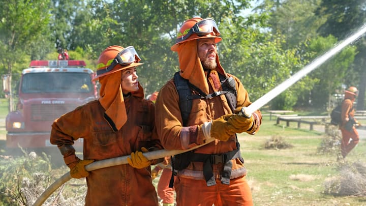 “The Fresh Prince of Edgewater” – After Bode requests to be transferred to a different city, his future in Edgewater hangs in the balance. Meanwhile, the crew joins forces to protect the town from a treacherous storm, on FIRE COUNTRY, Friday, Oct. 14 (9:00-10:00 PM, ET/PT) on the CBS Television Network and available to stream live and on demand on Paramount+*. Pictured (L-R): Stephanie Arcila as Gabriela Perez and Max Thieriot as Bode Donovan. Photo: Bettina Strauss/CBS ©2022 CBS Broadcasting,
