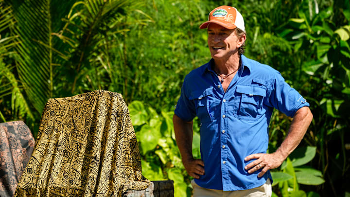 “Act One of a Horror Film” – SURVIVOR. Pictured (L-R): Jeff Probst. Photo: Robert Voets/CBS ©2025 CBS Broadcasting, Inc. All Rights Reserved.