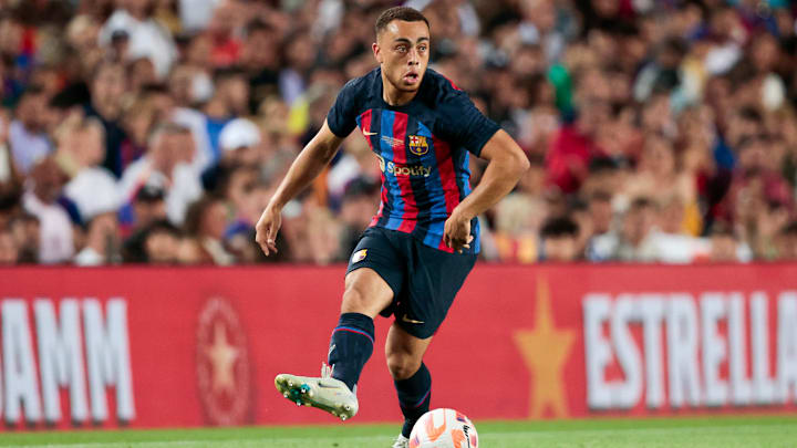 Sergino Dest ha sido enviado al AC Milan por el FC Barcelona 