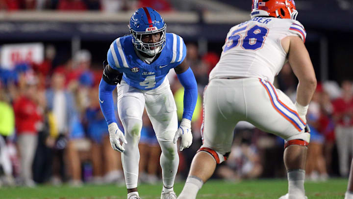 Nov 15, 2025; Oxford, Mississippi, USA; Mississippi Rebels linebacker Suntarine Perkins (4) lines up during the second quarter against the Florida Gators at Vaught-Hemingway Stadium. Mandatory Credit: Petre Thomas-Imagn Images Nov 15, 2025; Oxford, Mississippi, USA; Mississippi Rebels linebacker Suntarine Perkins (4) lines up during the second quarter against the Florida Gators at Vaught-Hemingway Stadium. Mandatory Credit: Petre Thomas-Imagn Images