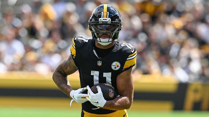 Sep 13, 2026; Pittsburgh, Pennsylvania, USA; Pittsburgh Steelers wide receiver Michael Pittman Jr. (11) runs following a catch against the Atlanta Falcons during the first quarter at Acrisure Stadium. Mandatory Credit: Barry Reeger-Imagn Images Sep 13, 2026; Pittsburgh, Pennsylvania, USA; Pittsburgh Steelers wide receiver Michael Pittman Jr. (11) runs following a catch against the Atlanta Falcons during the first quarter at Acrisure Stadium. Mandatory Credit: Barry Reeger-Imagn Images