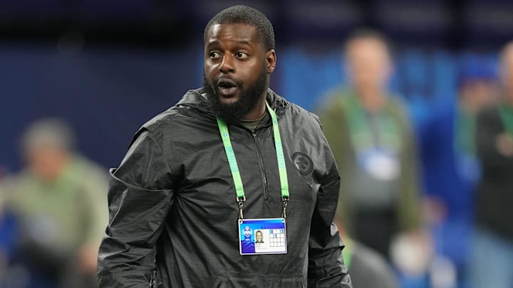 Pittsburgh Steelers linebackers coach Denzel Martin watches in drills during the NFL Combine.