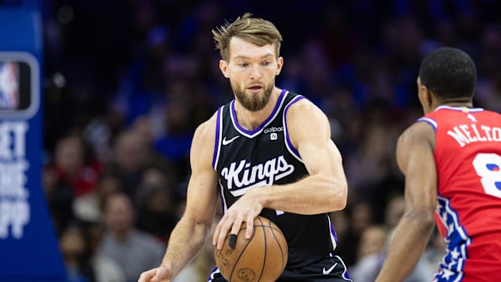 Sacramento Kings forward Domantas Sabonis (10).
