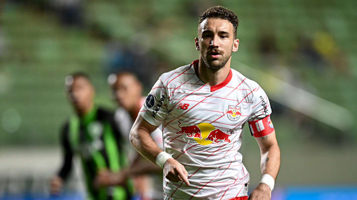 Léo Ortiz, do Red Bull Bragantino, interessa ao Flamengo Léo Ortiz, do Red Bull Bragantino, interessa ao Flamengo