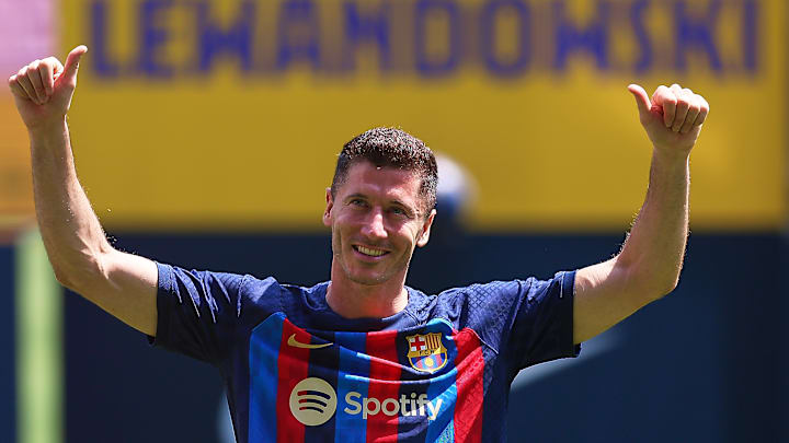 El FC Barcelona presentó a Robert Lewandowski en el Camp Nou  el pasado viernes