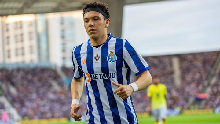 Pepê está com 28 anos de idade