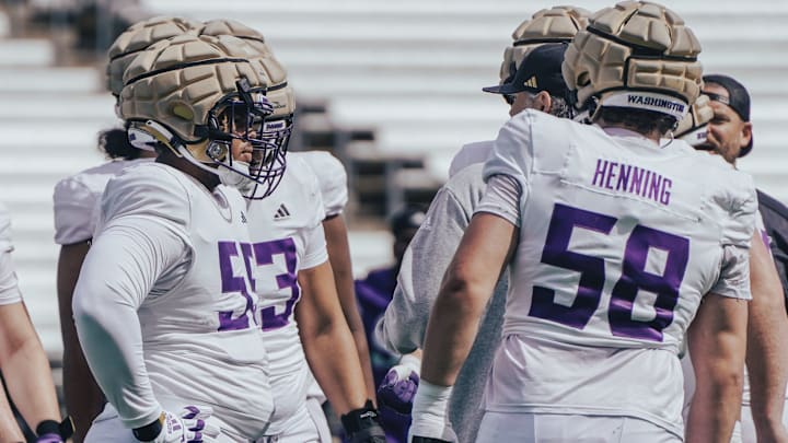 Michael Watkins (55) has left the UW and entered the transfer portal. 