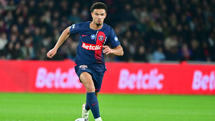 Warren Zaire-Emery fait partie des joueurs de 18 ans et moins avec le plus de contributions directes de but cette saison.